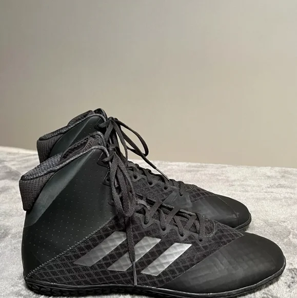 Adidas Shoes Men's Size 9 Mat Wizard 4 Carbon Black AC6971 Wrestling High Top - Picture 2 of 10